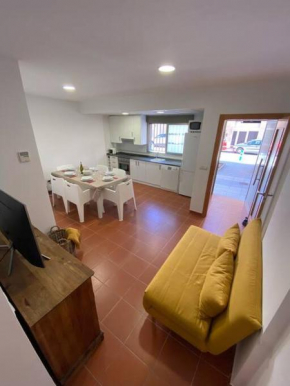 LA CASITA DEL SOFA MOSTAZA